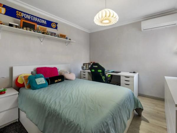 Chalet adosado en calle Argolidas, 7