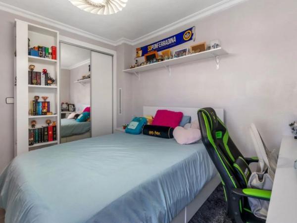 Chalet adosado en calle Argolidas, 7