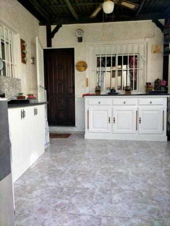 Chalet adosado en calle los Jilgueros