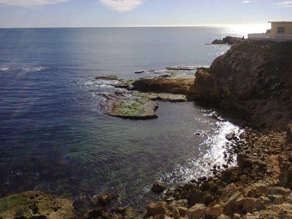 Chalet pareado en avenida Alfred Nobel, 106