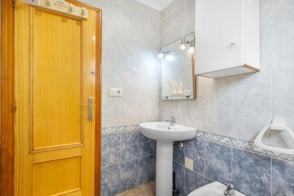 Piso en calle Zoa, 73