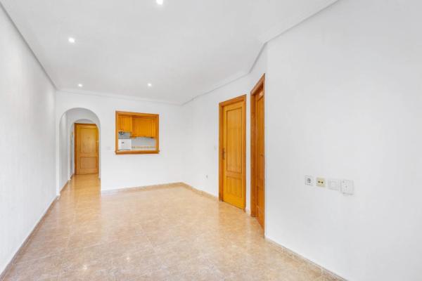 Piso en calle Zoa, 73