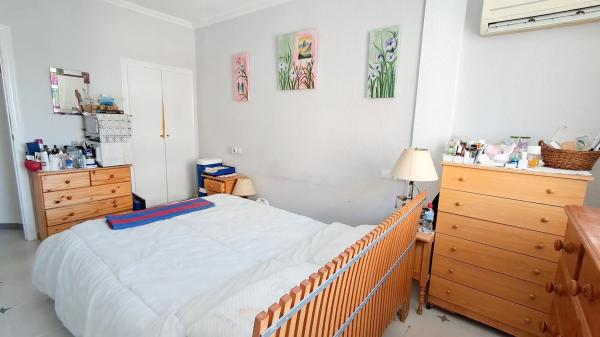 Chalet adosado en calle Pleamar, 4