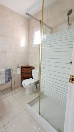 Chalet adosado en calle Pleamar, 4