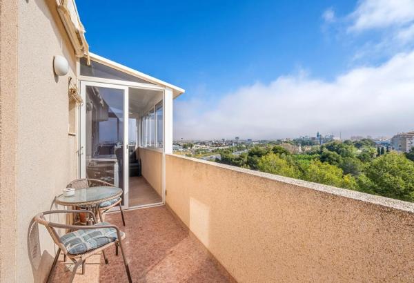 Ático en calle Villa Madrid, 43