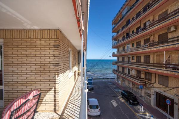 Piso en avenida Desiderio Rodríguez