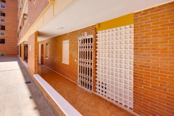 Piso en calle Almoradí, 7