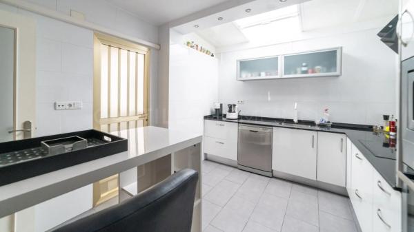 Piso en calle Rafal, 23