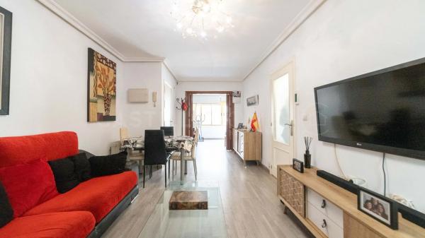 Piso en calle Rafal, 23