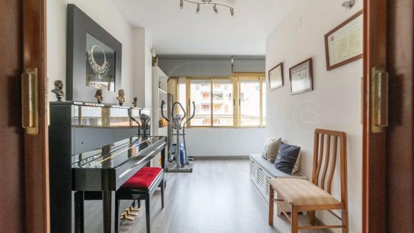 Piso en calle Rafal, 23