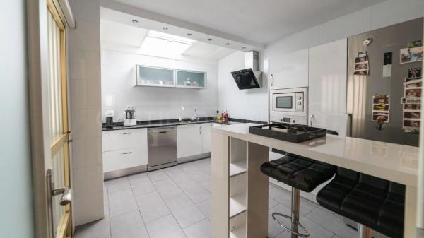 Piso en calle Rafal, 23