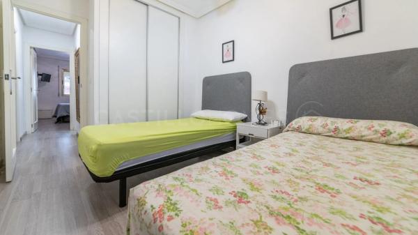 Piso en calle Rafal, 23