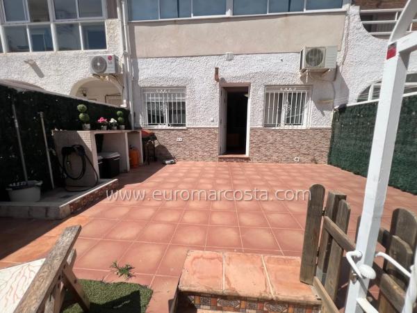 Chalet adosado en calle Segovia