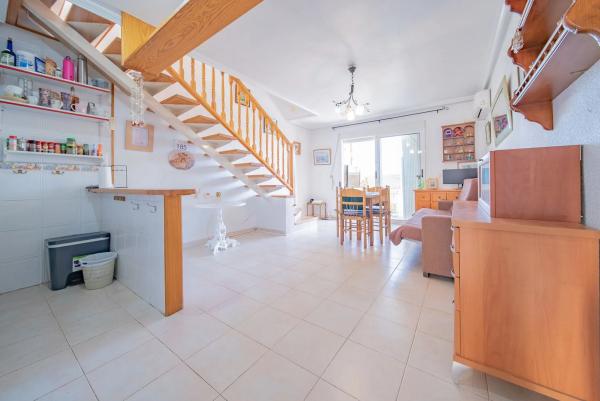 Chalet adosado en calle Jaén