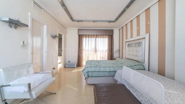 Casa independiente en calle Mimosas, 14