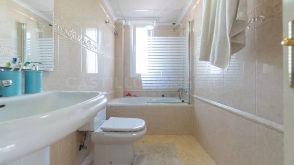 Casa independiente en calle Mimosas, 14