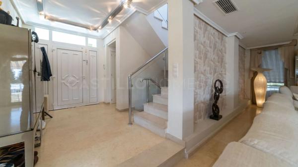 Casa independiente en calle Mimosas, 14