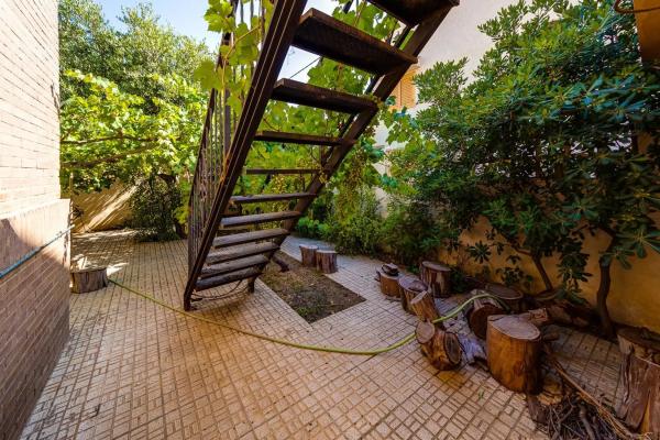 Casa independiente en avenida de inglaterra