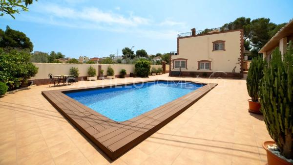 Casa independiente en calle Amazonas Bal, 2