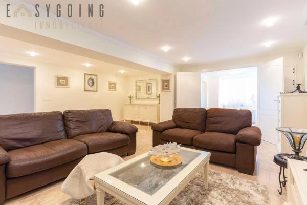 Chalet adosado en calle Amazonas Bal