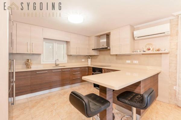 Chalet adosado en calle Amazonas Bal