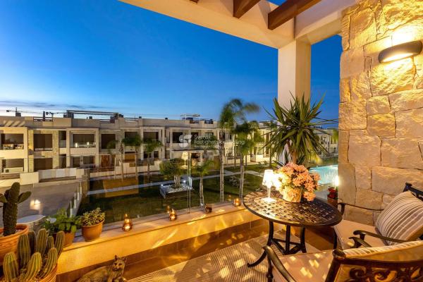 Ático en calle Teulada, 3