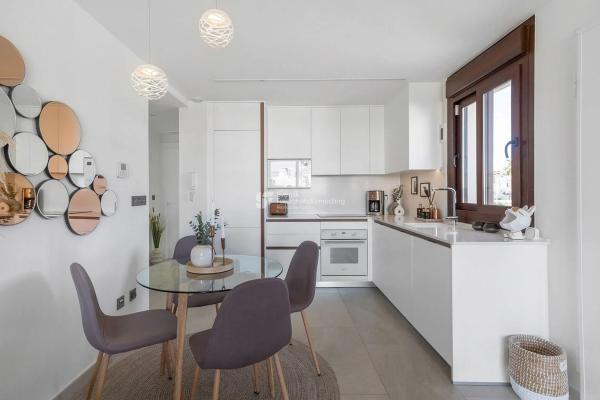 Ático en calle Teulada, 3