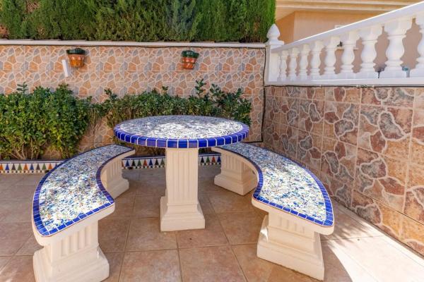 Casa independiente en calle Alcazaba, 21