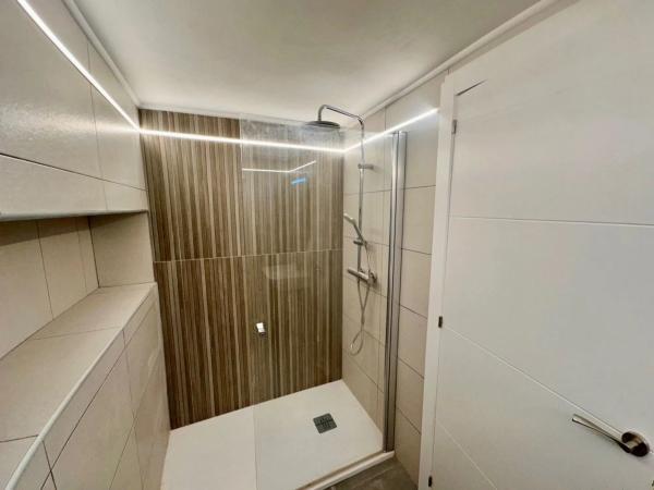 Chalet en calle Varsovia Bal, 1