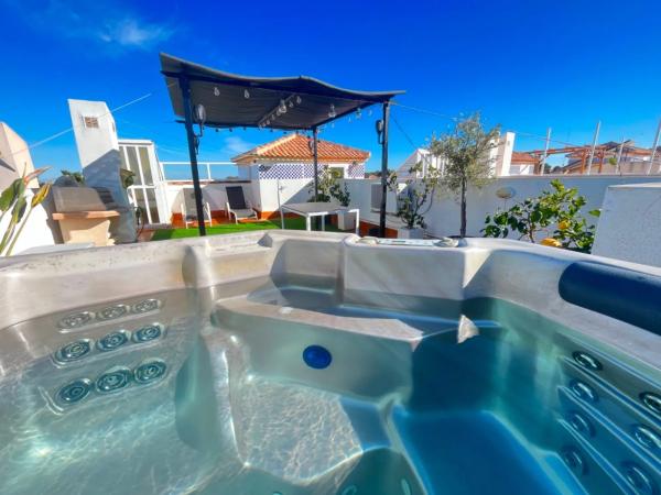 Ático en Barrio Los Balcones - Los Altos del Edén