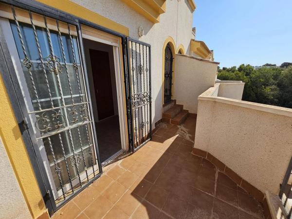 Dúplex en Barrio Los Balcones - Los Altos del Edén