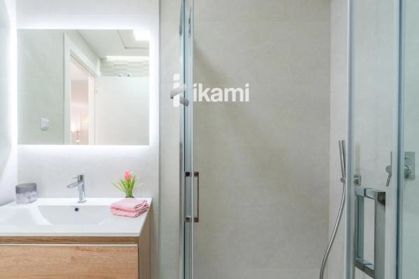 Chalet adosado en calle Pego