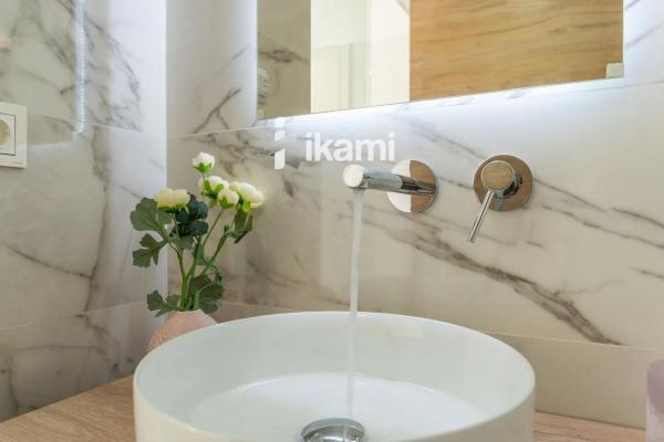 Chalet adosado en calle Pego