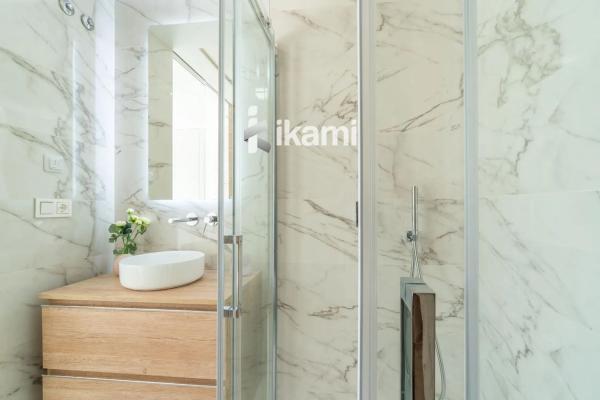 Chalet adosado en calle Pego