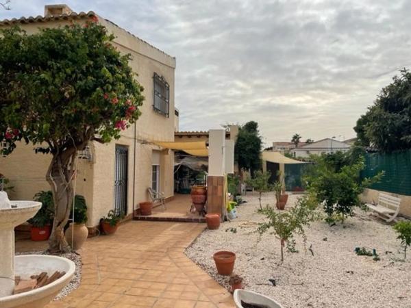 Casa independiente en avenida Elche Bal, 90