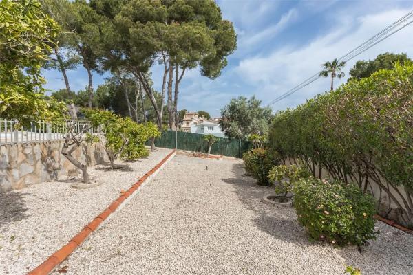 Casa independiente en calle Isla Grosa Bal