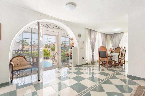 Casa independiente en calle Isla Grosa Bal