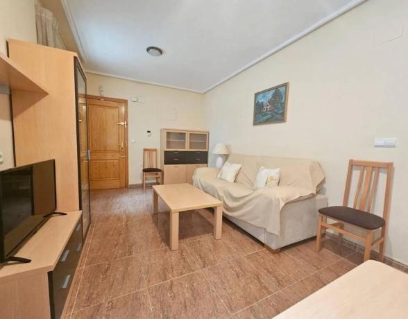 Piso en calle Caritas, 2