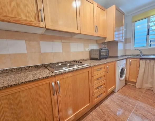 Piso en calle Caritas, 2