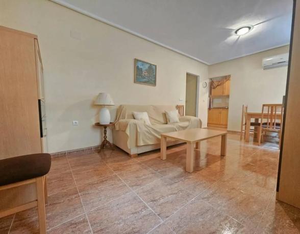 Piso en calle Caritas, 2