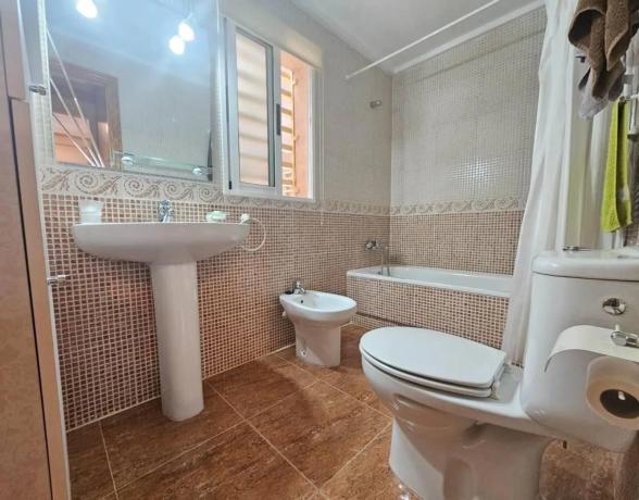 Piso en calle Caritas, 2