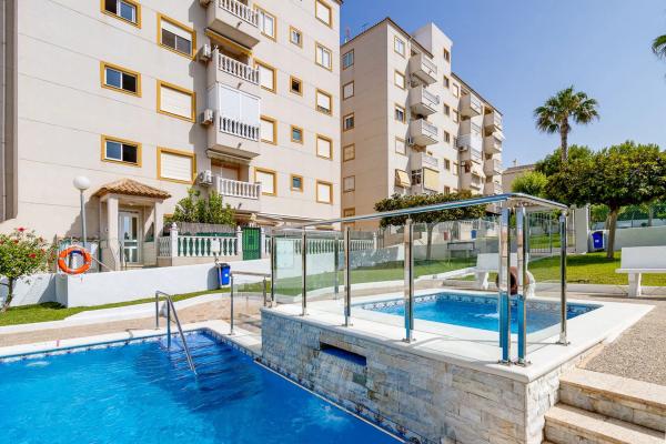 Ático en avenida Corinto, 27