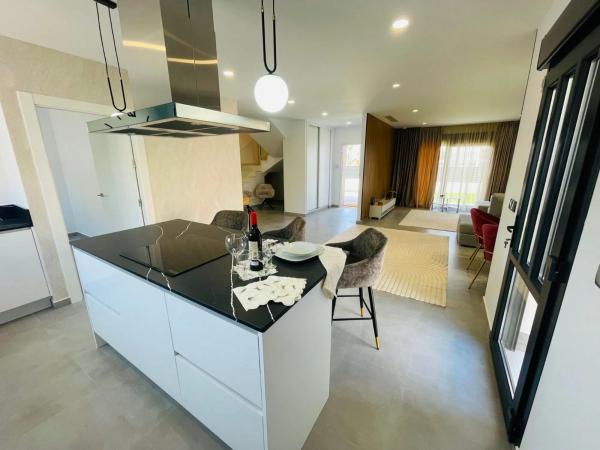 Casa independiente en calle Áncora