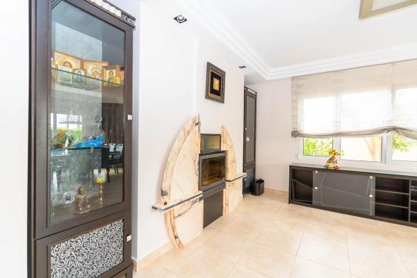 Casa independiente en calle Levante, 28