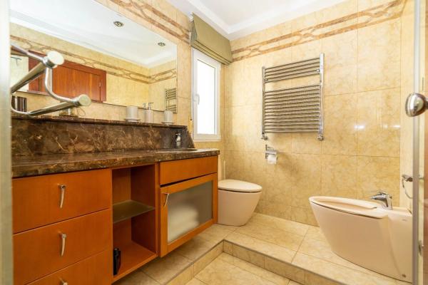 Casa independiente en calle Levante, 28