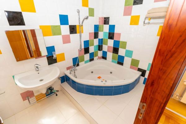 Casa independiente en calle Levante, 28