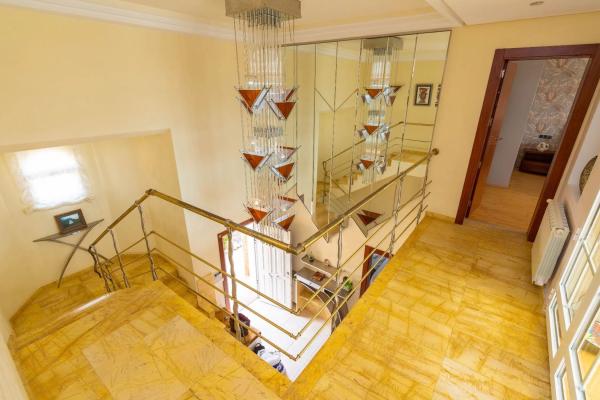 Casa independiente en calle Levante, 28