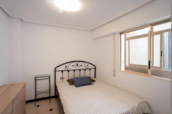 Piso en avenida Doctor Mariano Ruiz Canovas