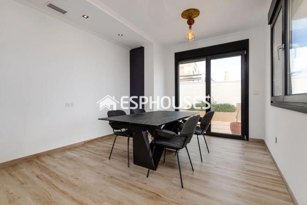 Chalet en Barrio Miramar - Torre del Moro