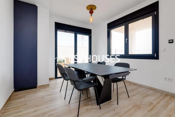 Chalet en Barrio Miramar - Torre del Moro